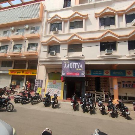 Hotel Aaditya Palace Bhusawal Ngoại thất bức ảnh