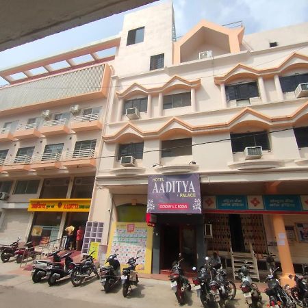 Hotel Aaditya Palace Bhusawal Ngoại thất bức ảnh