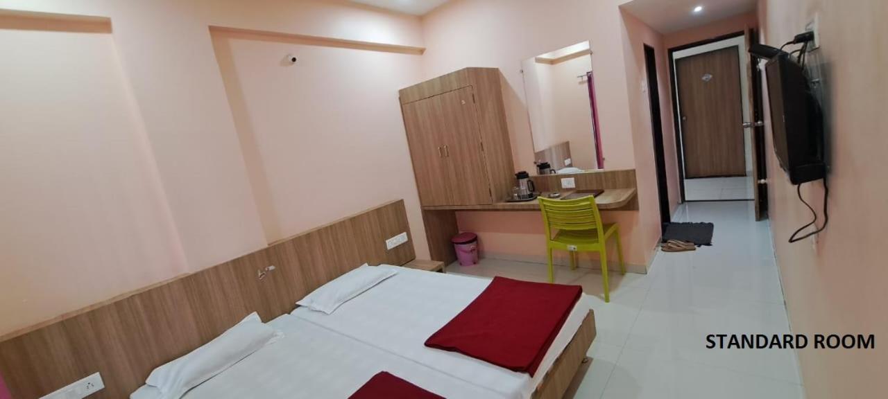 Hotel Aaditya Palace Bhusawal Ngoại thất bức ảnh