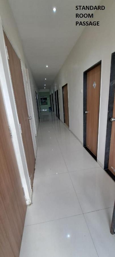 Hotel Aaditya Palace Bhusawal Ngoại thất bức ảnh